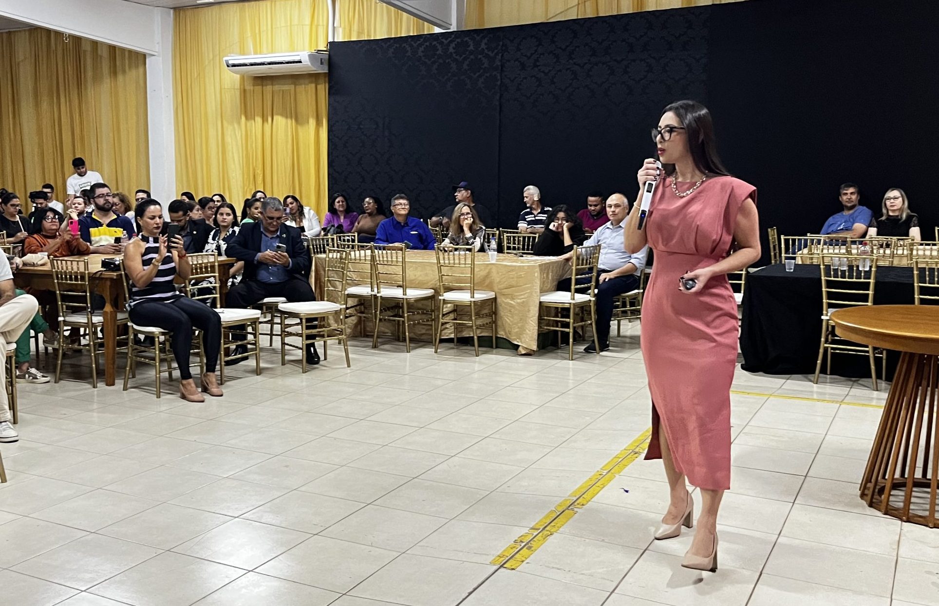CRECI/RO promove palestra com Nathália Abnara